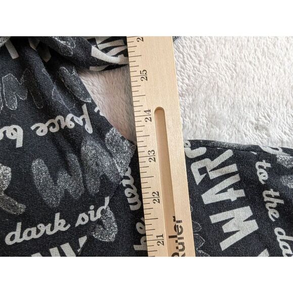 Juniors Star Wars Crewneck Pullover Sweater Darth Vader XL 15-17 Black Grey - Picture 4 of 7
